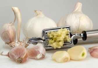 Cách Trị Mụn Cám Hiệu Quả Cho Nam